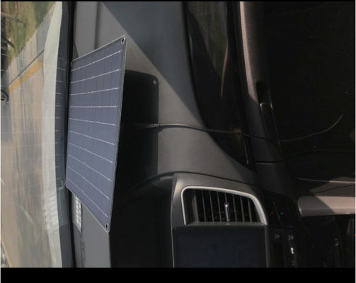 Panel Tenaga Surya Portabel Tahan Air 20W Lipat Untuk Berkemah
